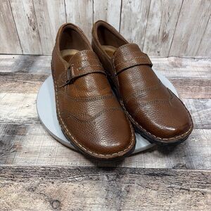 EARTH ORIGINS BY EARTH Clinton Women’s Brown Leather Loafers Size 9.5 M